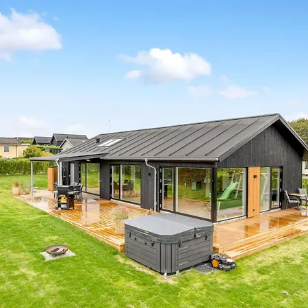 Illona - 200m From The Sea By Interhome Hejls